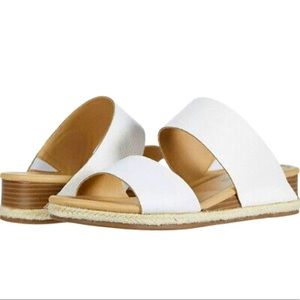 Lucky Brand Women's Shoes Leather Open Toe, White, Size 7.5 Perfect Condition